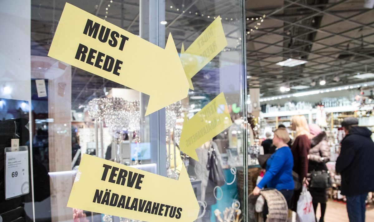 Must reede Ülemiste keskuses 2019.