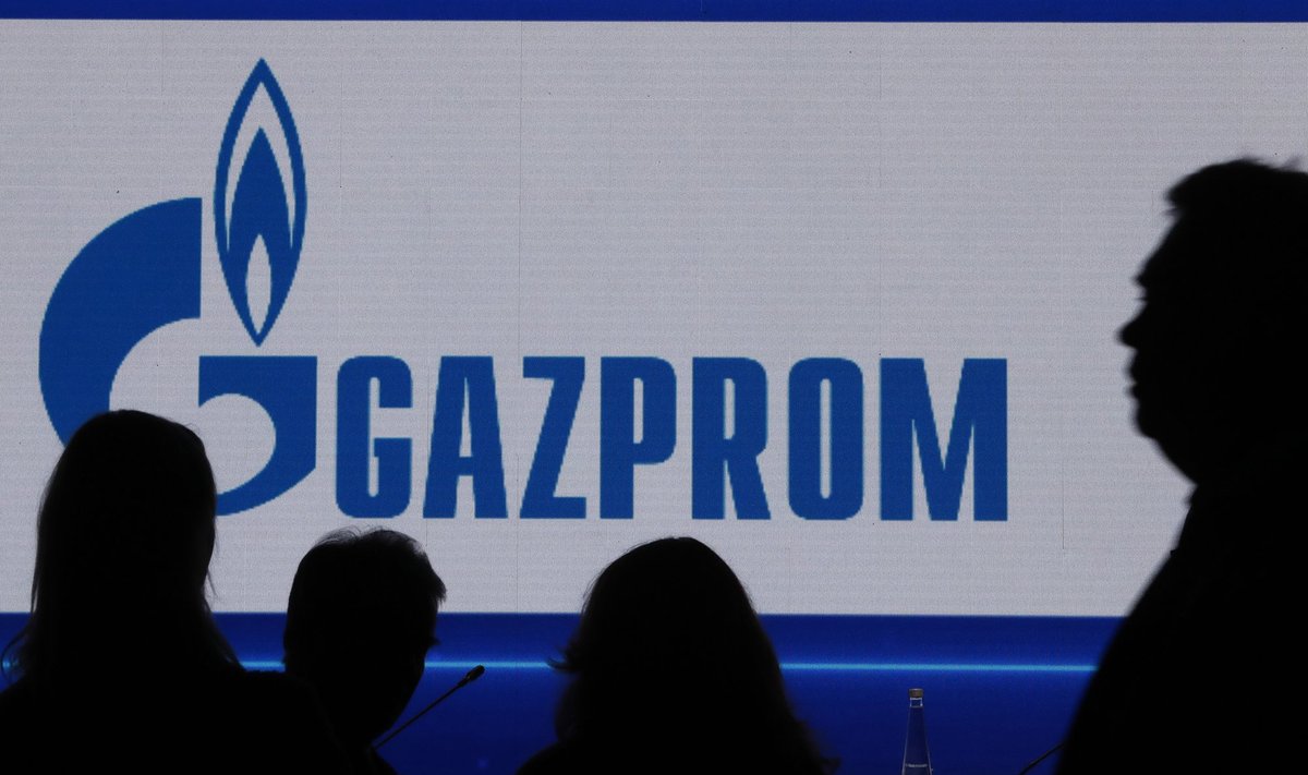 Tänu Gazpromile peale pandud lisamaksule jäi Venemaa riigieelarve oktoobris napilt plussi. Novembris vähenesid laekumised veelgi.