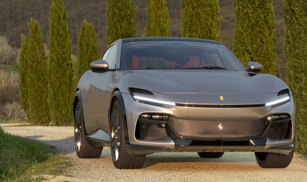Ferrari Purosangue (tõlkes puhas veri) müük on läinud hooga käima, teatas autofirma. Ferrari tutvustas uut mudelit eelmise aasta septembris, esimesed kliendid saavad auto kätte selle aasta jooksul.