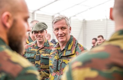 Belgia kuningas kohtus Tapal teenivate sõduritega