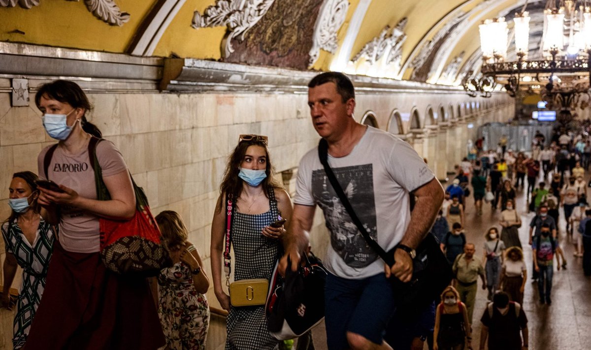 Moskva metroos kehtib ametlikult maski- ja kindakohustus.