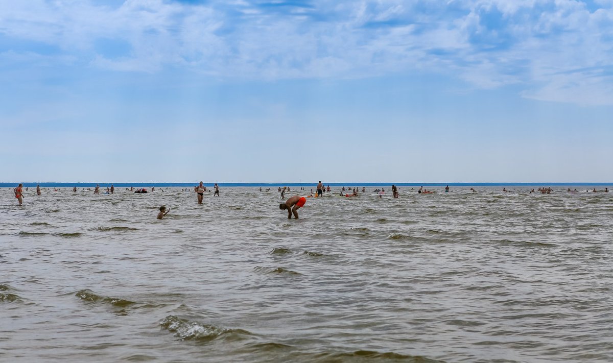 Ujujad Pärnu rannas.