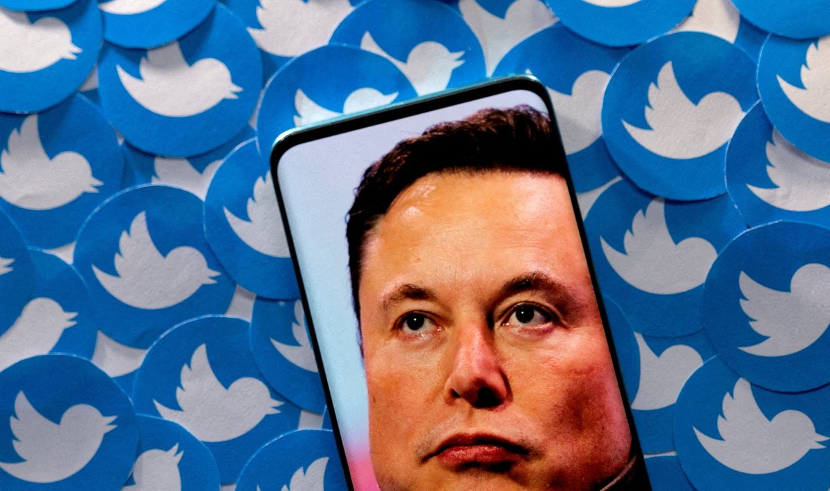 27. oktoobril võttis Twitteri üle miljardär Elon Musk, kes asus ettevõttes kärmelt korralduslikke muudatusi tegema.