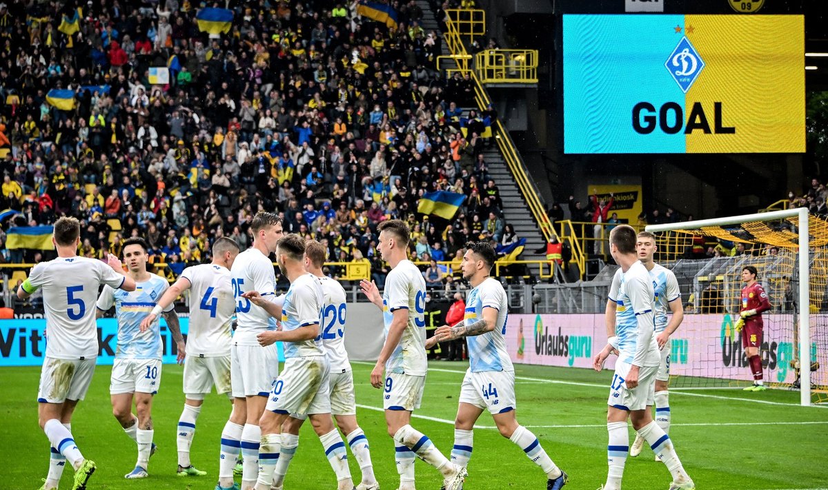 Kiievi Dinamo mängijad 26. aprillil sõprusmängus Zagrebi Dinamo vastu.
