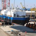 FOTOD | BLRT tõstis vägeva kraanaga merre uue põlvkonna kalakasvatuslaeva