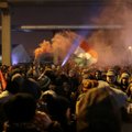 В Венгрии протестующие против нового трудового законодательства осадили здание государственной телекомпании