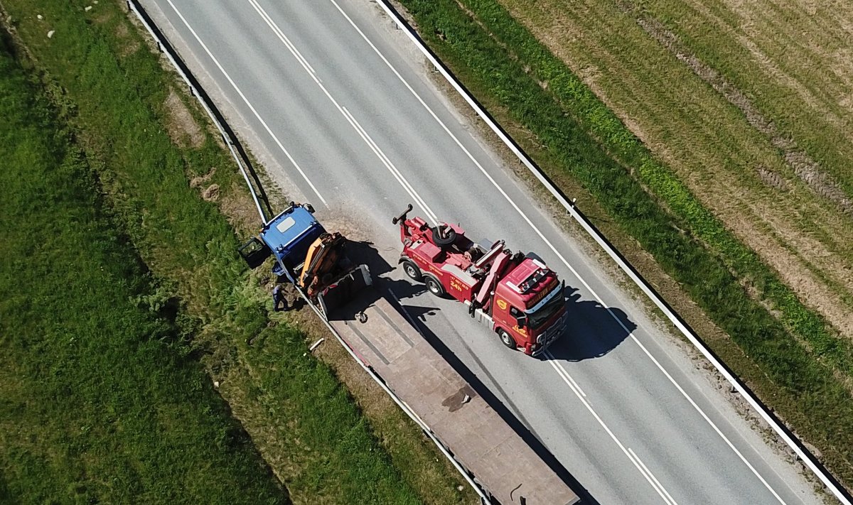 Liiklusõnnetus Tallinna–Pärnu maanteel.