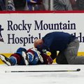 ВИДЕО | Новое жуткое столкновение в НХЛ, после которого игрока унесли на носилках