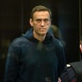 Navalnõile mõisteti karistuseks kolm ja pool aastat vangistust, millest reaalselt kanda tuleb kaks aastat ja kaheksa kuud