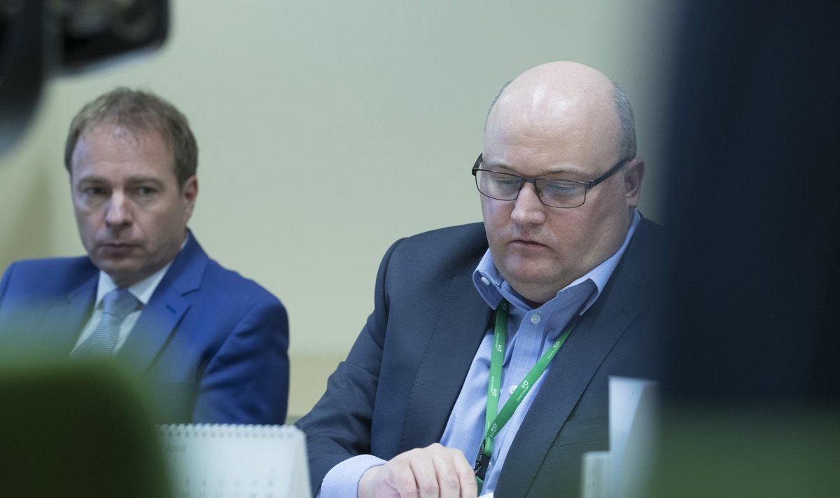 Vasakult: Eesti Energia juht Hando Sutter ja finantsdirektor Andri Avila
