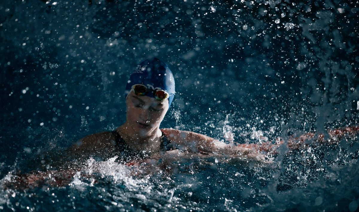 13aastane Eneli Jefimova püstitas 200 meetri rinnuliujumises Eesti täiskasvanute rekordi.
