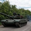 FOTO | Ukrainlased paigaldavad poolakatelt saadud tankidele reaktiivsoomuse