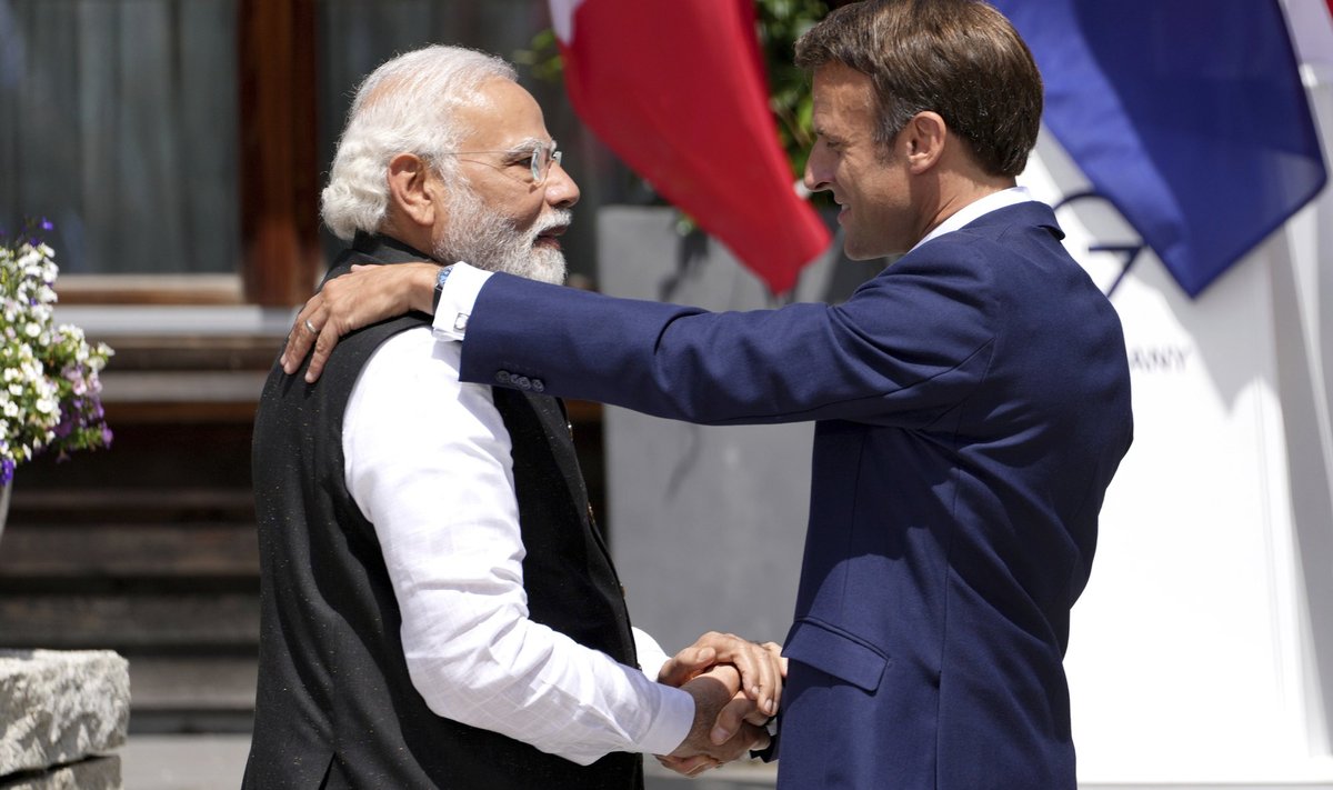 India peaminister Narendra Modi (vasakul) ja Prantsuse president Emmanuel Macron.