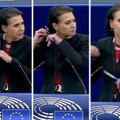 VIDEO | Rootsi poliitik lõikas Euroopa Parlamendi kõnepuldis oma juuksed Iraani naiste toetuseks maha