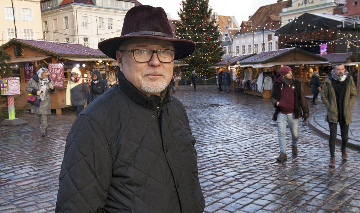 Nii meedias kui ka toitlustuses ja teeninduses töötanud Mikko Savikko on hoiatanud aastaid: Soome turist pole taeva kingitus, tema Eestisse saamiseks on vaja vaeva näha. Nii statistikud kui ka Euroopa kuulsaima – Tallinna jõuluturu kaupmehed väidavad, et Soome turistide arv on tõesti vähenemas.