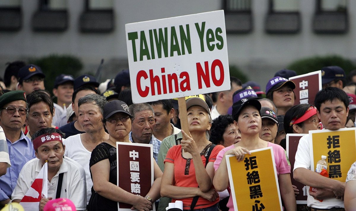 Hiina-vastased Taiwani aktivistid pealinnas Taipeis. 