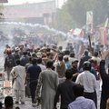 VIDEO | Pakistani politsei üritas riigi eksjuhti vahistada, aga peksti tolle toetajate poolt tagasi. Kohus võttis mõtlemisaja