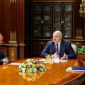 Lukašenka tahab võtta endised sõjaväelased rahvamalevatesse ja anda neile relvad
