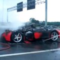 Ferrari 458 Italia süttis põlema ka pärast tagasikutsumist