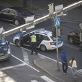 Päev liikluses: Kadrina vallas sõitis auto teelt välja vastu puud, Tallinnas sai vales kohas teed ületanud naine autolt löögi