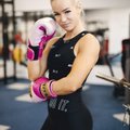 VIDEO | Eestis tegutseb poksiklubi, kus käivad trennis ainult naised: hoogne trenn voolib tõhusalt keha