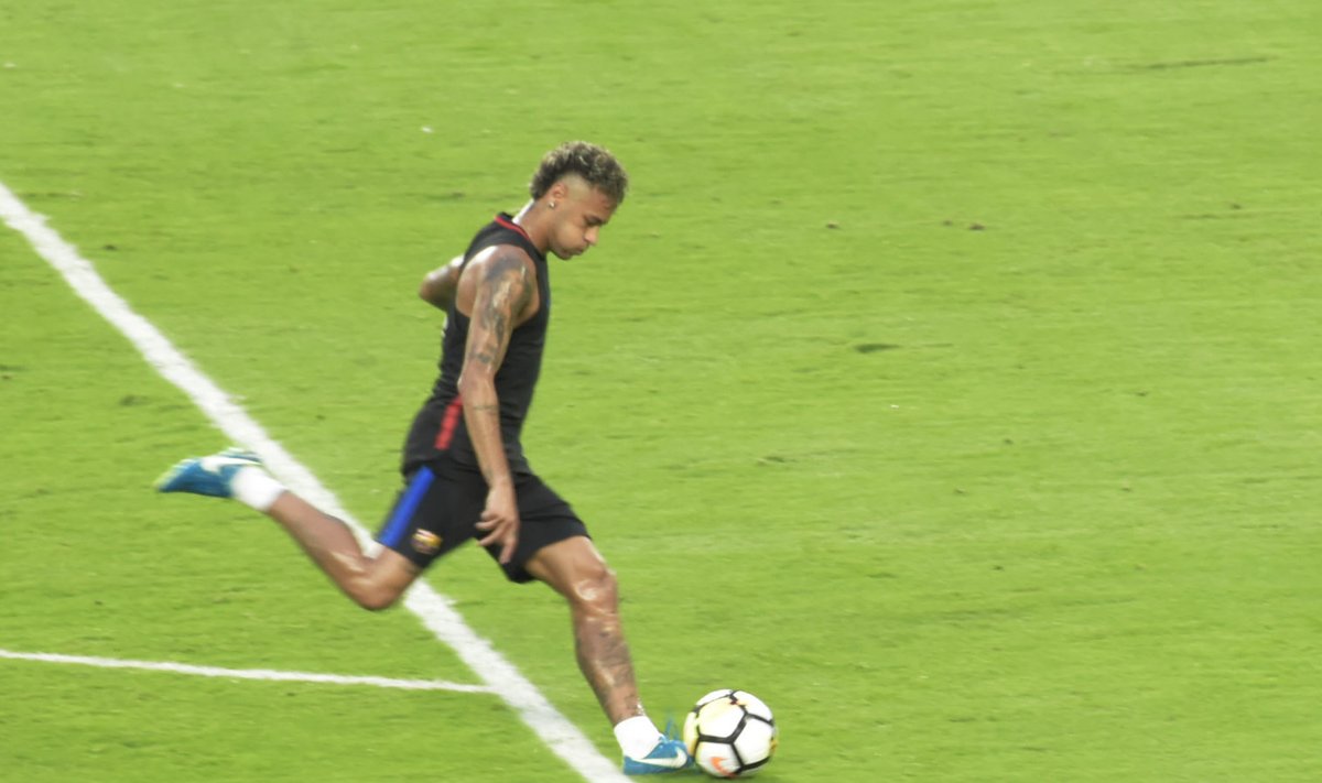 Kuhu paigutab Barcelona Neymari eest saadava hiigelsumma? - Delfi Sport