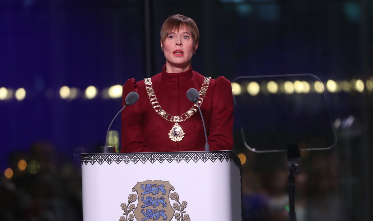 President Kersti Kaljulaid kõnet pidamas.
