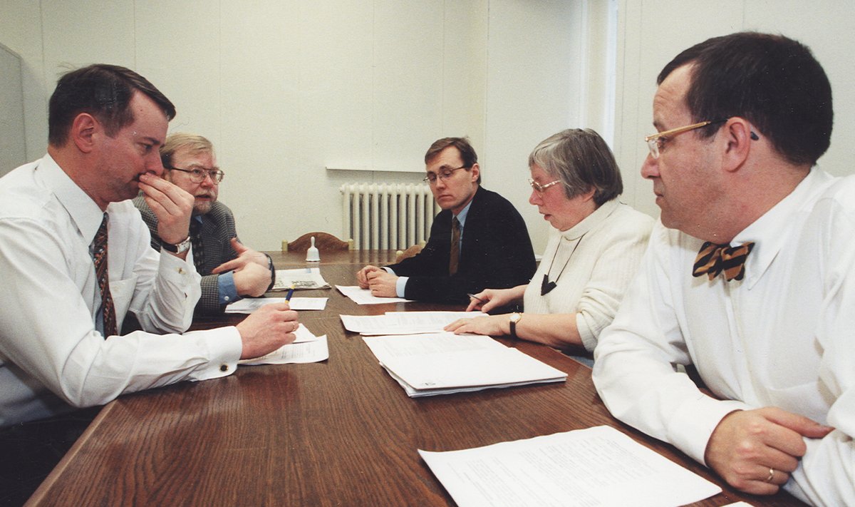 VALITSUS 1999: Reformierakond, Isamaaliit ja Mõõdukad koalitsioonileppe üle arutamas.