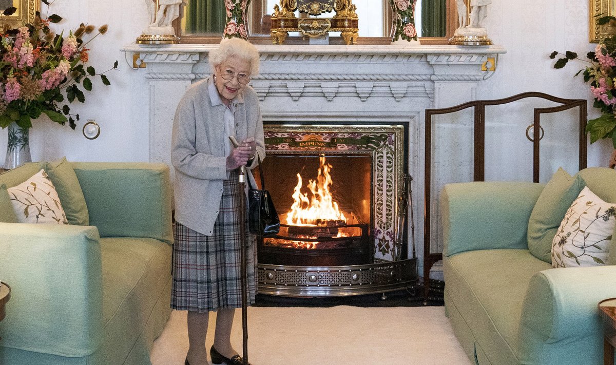 Kuninganna Elizabeth II üleeile, kui ta kohtus vastse peaministri Liz Trussiga