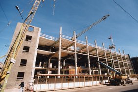 Ehitajad-arendajad meeleheitel: ehitus toppab, kuna Tallinnalt peab vajalikke dokumente terve aasta ootama