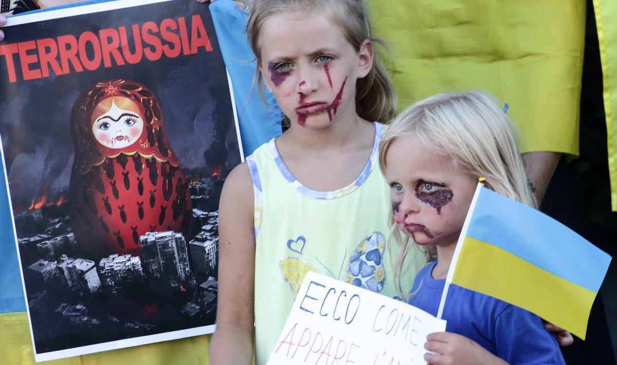 Дети в Риме протестуют против войны в Украине