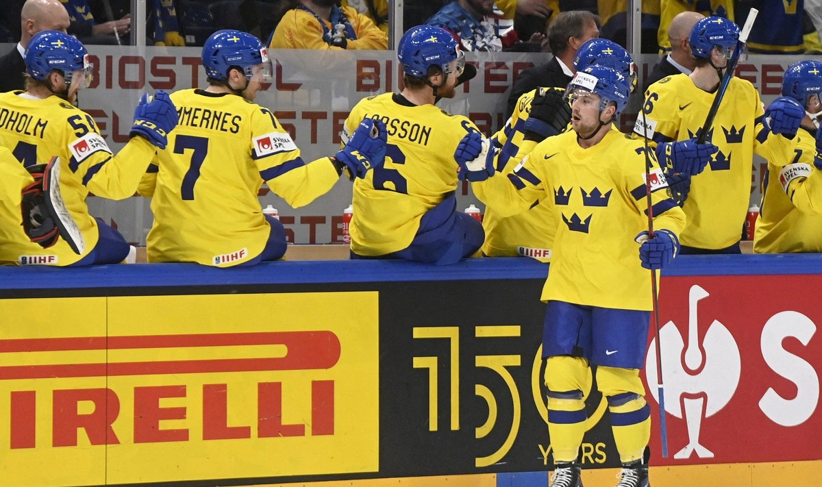 Rootsi kasuks kaks väravat visanud Rasmus Asplund (esiplaanil).