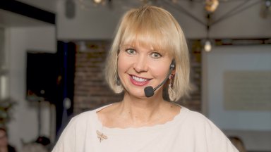 ФОТО | Как эстонский дизайнер Диана Денисова отменила возраст в моде и покорила Таллинн своим "Стильным заявлением"