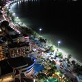 Soome turist kukkus Tais hotelli kolmanda korruse aknast läbi katuse baari