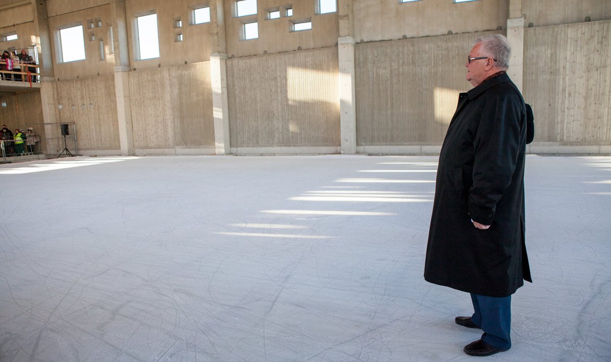 Edgar Savisaar seisab vankumatu sambana Keskerakonna eesotsas