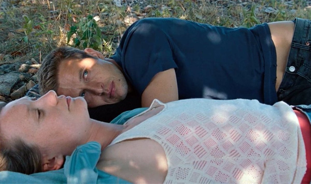 FILM FILMIS: Amy (Mia Wasikowska) ja Joseph (Anders Danielsen Lie) on tegelased loos, kus segunevad omavahel reaalsus ja fiktsioon.