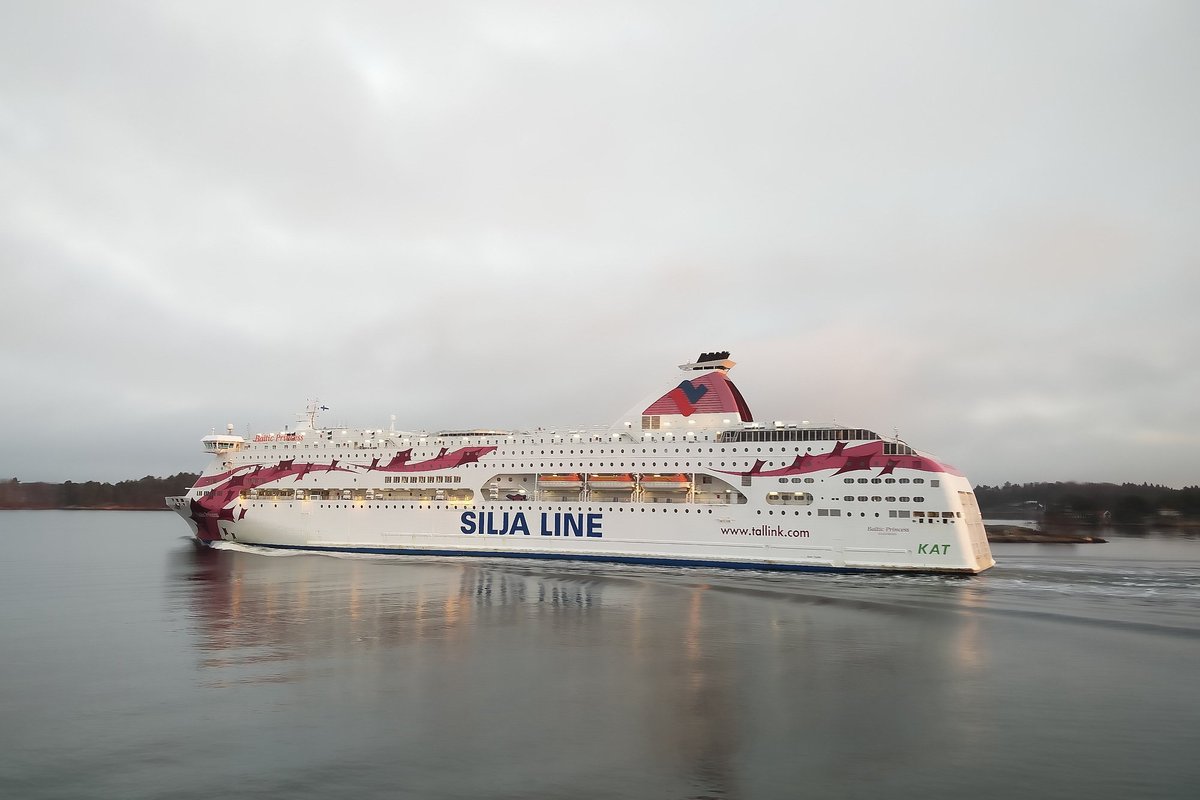 Tallink määras laeval vandaalitsenud reisijatele aastase keelu - Reisijuht