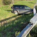 ФОТО | На шоссе Таллинн-Тарту столкнулись два автомобиля. Одна из машин перевернулась