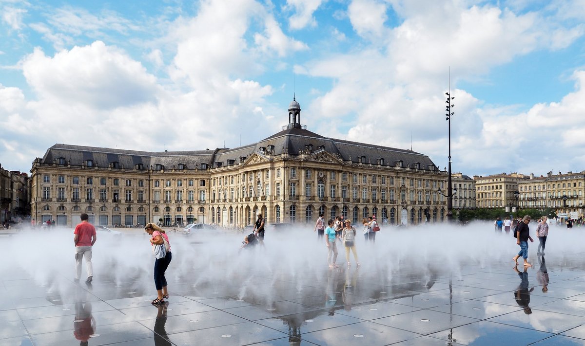 MIROIR D’EAU: Bordeaux suurt vaatamisväärsust kahjuks tema täies hiilguses näha ei õnnestunud.
