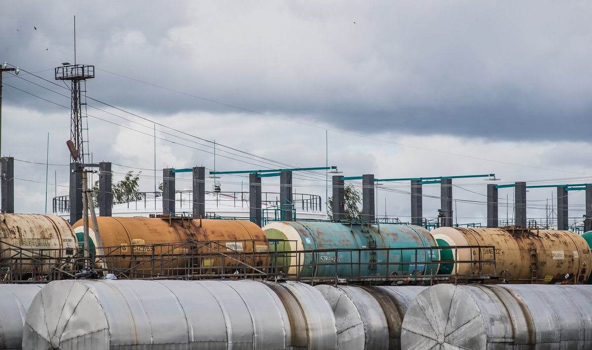 Terminal Oil