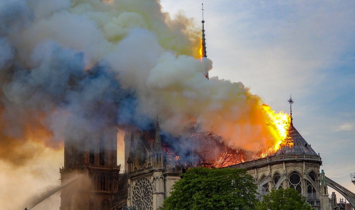 Notre-Dame'i põleng