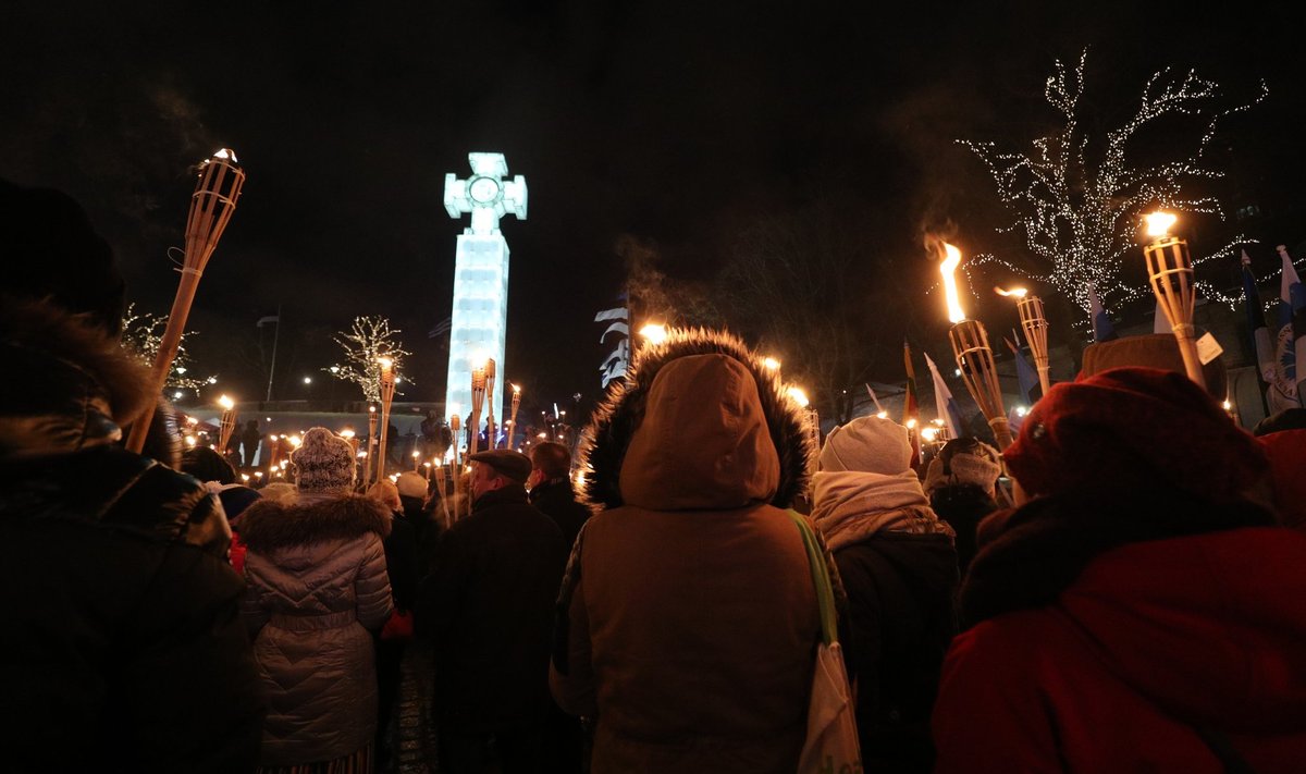 Tõrvikumarssidel kõlavad ka Kremli seisukohad.