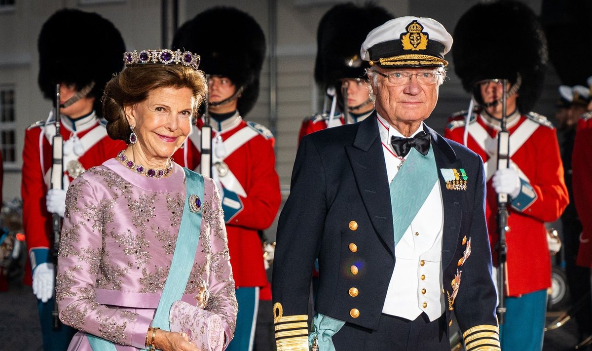 Karl XVI Gustav koos abikaasaga.
