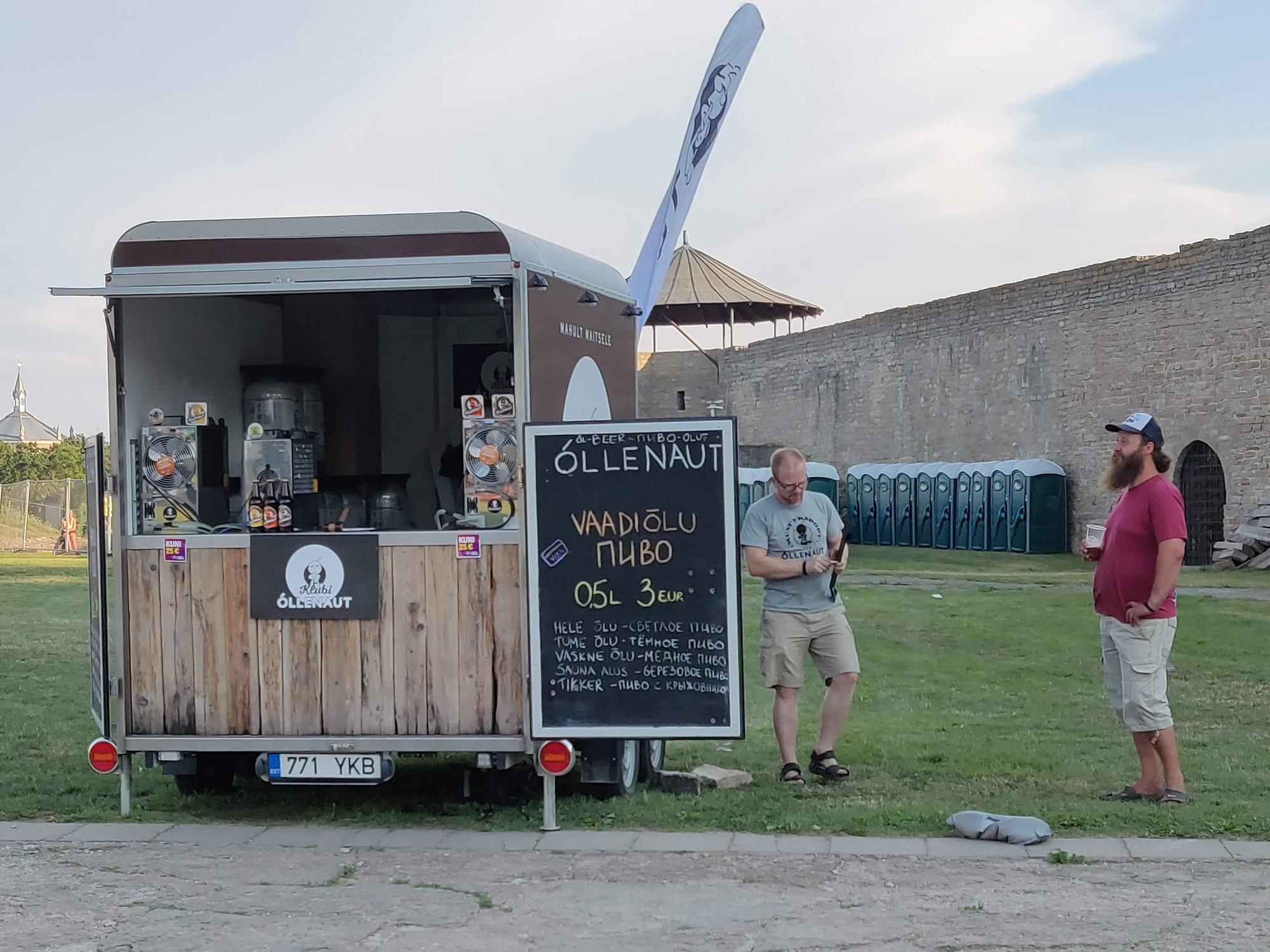 FOTOD | Narvas algas neli päeva vältav festival Baltic Sun, avaakordi andis  rattarongkäik - Eesti Päevaleht