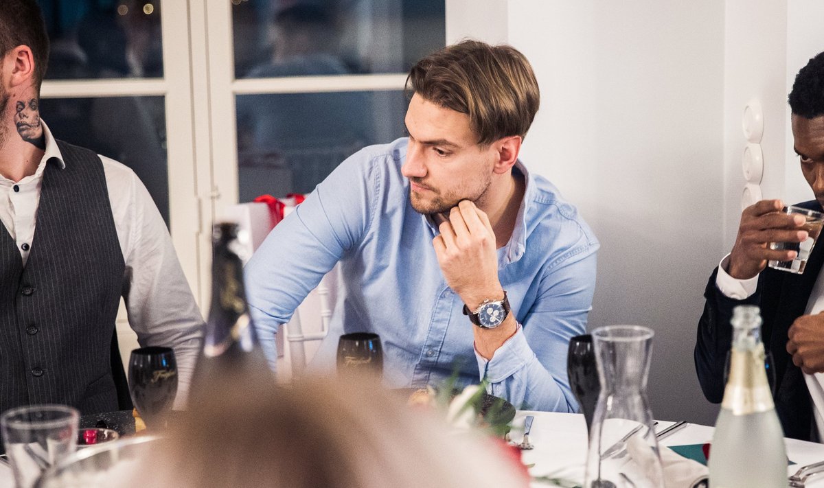 Hendrik Terras „Vallalise kaunitari“ finaalis.