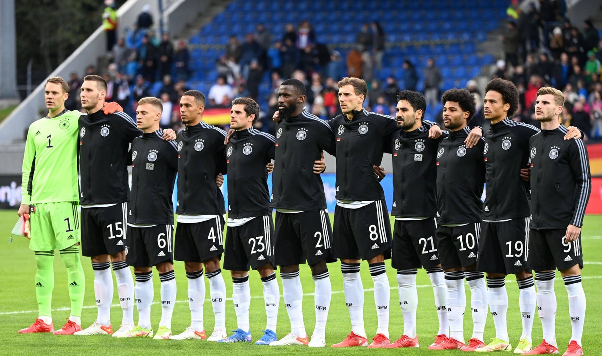 Saksamaa koondis enne Islandiga mängu