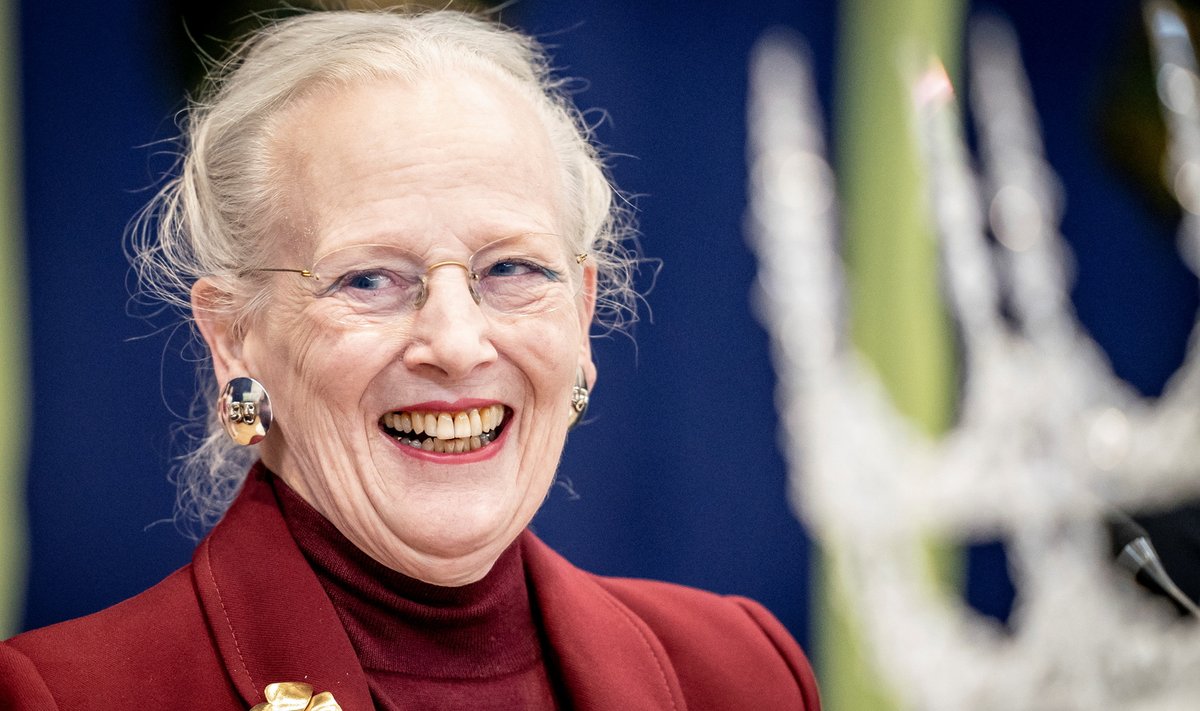 Denmark's Queen's first working day with "The Snow Queen\