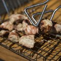 Kolm linnuliha grillinippi: marineeri liha ise ja lisa tervislikuks ampsuks juurde köögivilju