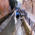 ФОТО | Странное явление в Венеции: обычно наводнения, но теперь пересохшие каналы