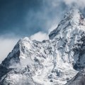 Гора Эверест стала выше почти на метр. Как это произошло?